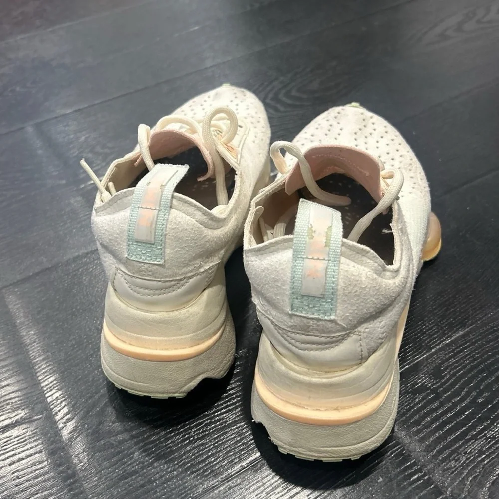 Nike R Med - Picture 3 of 6